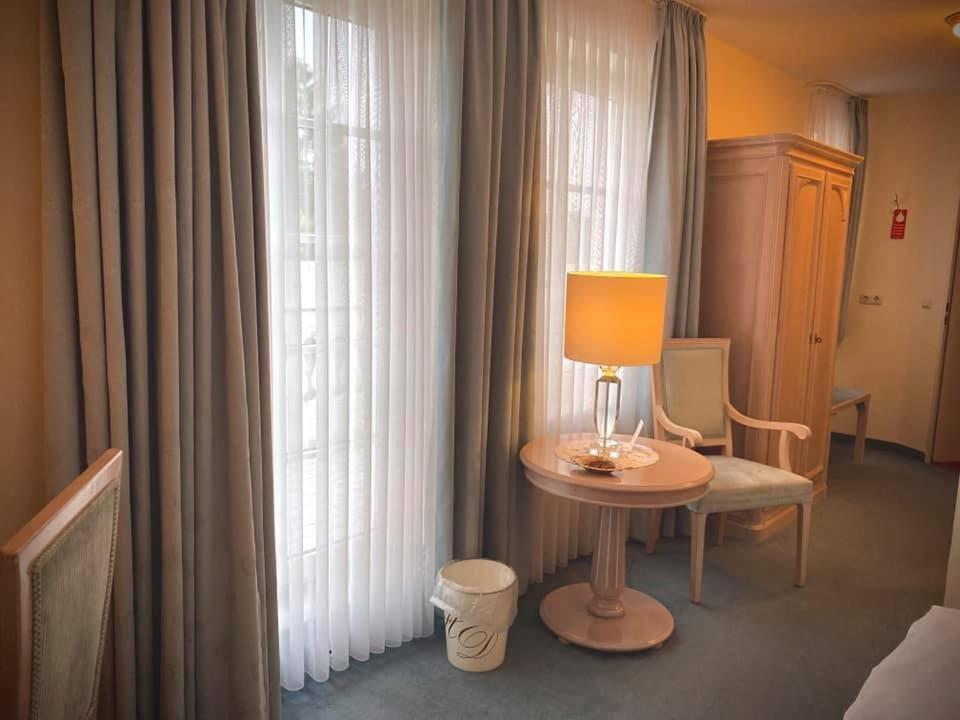 Hotel Daniels Халльбергмос Экстерьер фото