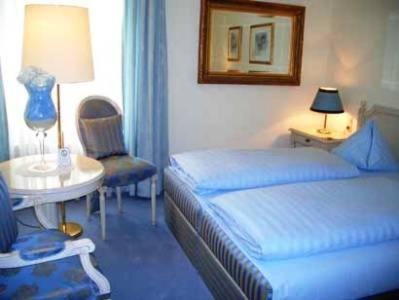 Hotel Daniels Халльбергмос Экстерьер фото